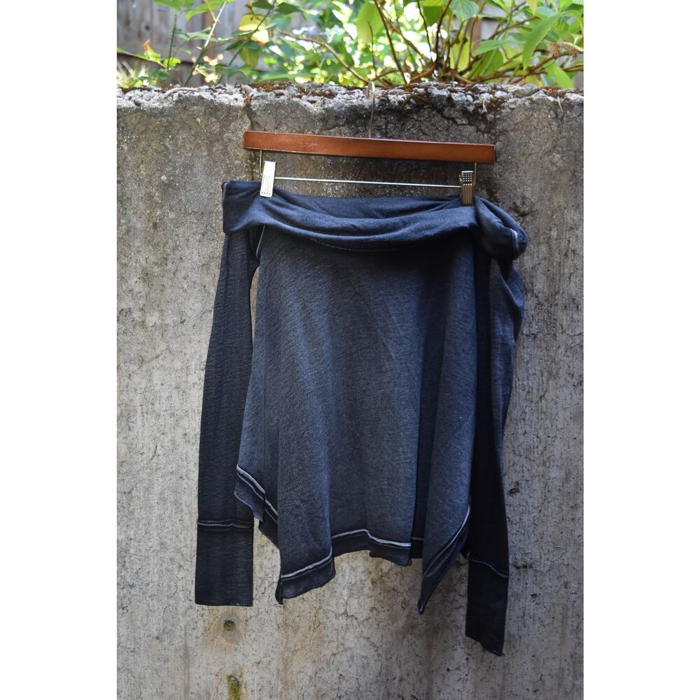 Free People Dark Charcoal Asymmetrical Off-Shoulder Top – Size XS